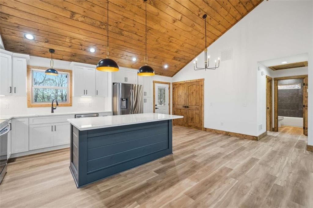 3 bedroom, 2 bathroom, 1,222 sq ft single family residence for sale at 1883 Newport Drive, Ellijay, GA 30540 — photo 7