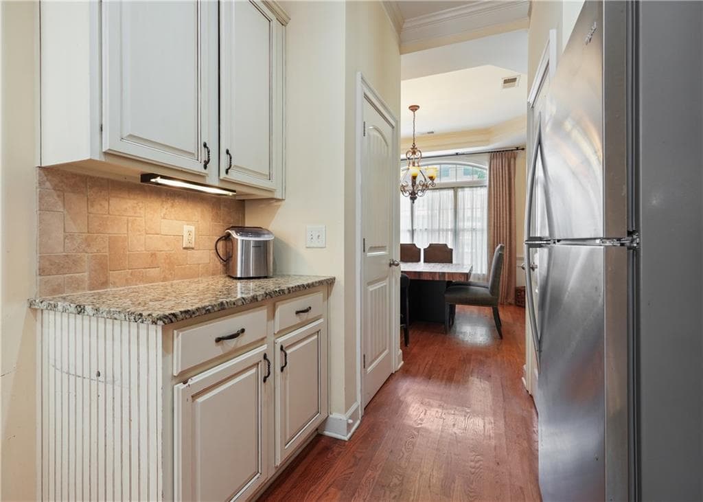 3 bedroom, 4 bathroom, 2,116 sq ft townhouse for sale at 900 Telfair Close, Sandy Springs, GA 30350 — photo 8