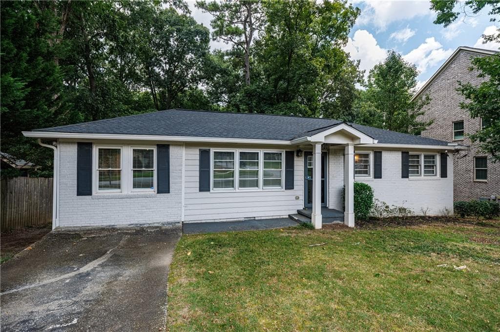 3 bedroom, 2 bathroom, 1,316 sq ft single family residence for sale at 1515 Gaylor Drive, Smyrna, GA 30082 — photo 2