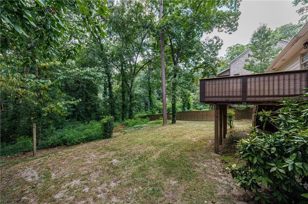 3 bedroom, 2 bathroom, 1,316 sq ft single family residence for sale at 1515 Gaylor Drive, Smyrna, GA 30082 — photo 4