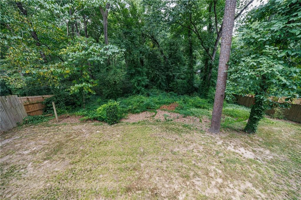 3 bedroom, 2 bathroom, 1,316 sq ft single family residence for sale at 1515 Gaylor Drive, Smyrna, GA 30082 — photo 7