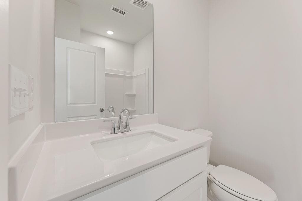 4 bedroom, 3 bathroom, 2,570 sq ft single family residence for sale at 60 Sanborne View Drive, Jefferson, GA 30549 — photo 8