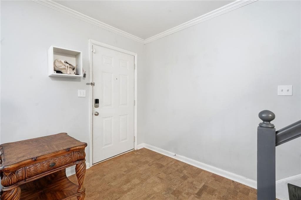 2 bedroom, 3 bathroom, 1,324 sq ft condominium for sale at 6900 Roswell Road L2, Sandy Springs, GA 30328 — photo 5