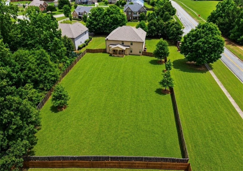 5 bedroom, 4 bathroom, 4,185 sq ft single family residence for sale at 9001 Dawes Crossing, Mcdonough, GA 30252 — photo 5