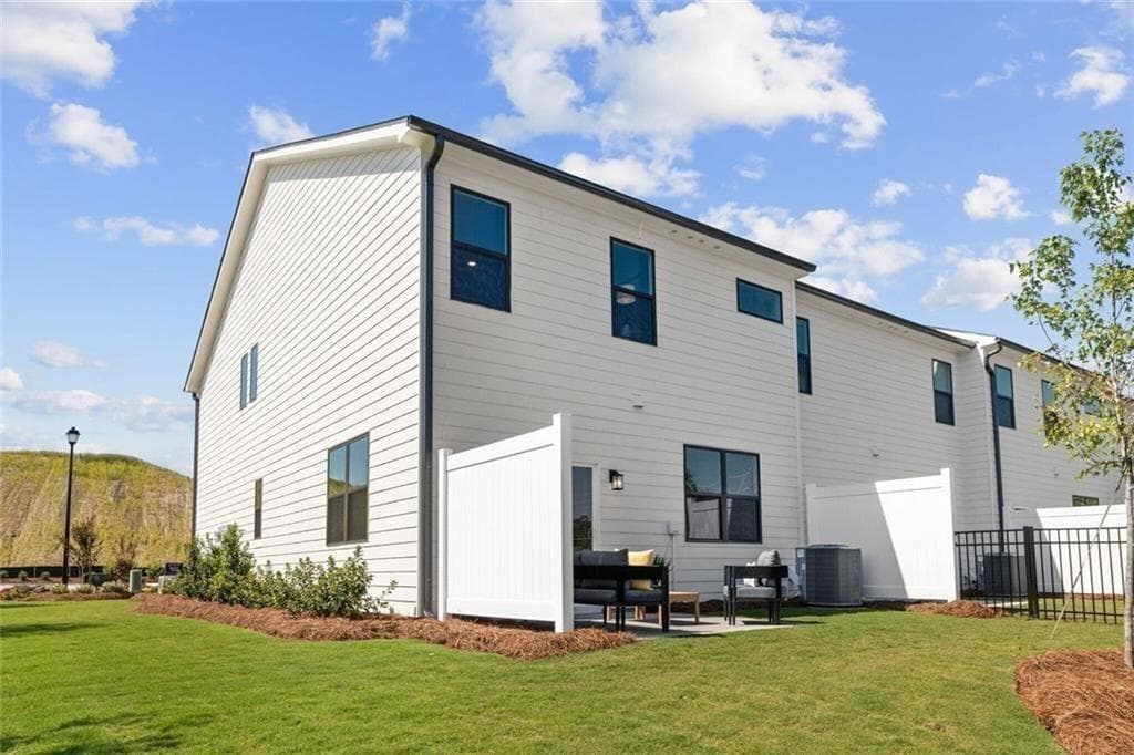 3 bedroom, 3 bathroom, 1,855 sq ft townhouse for sale at 7489 Clover Lane 127, Flowery Branch, GA 30542 — photo 9