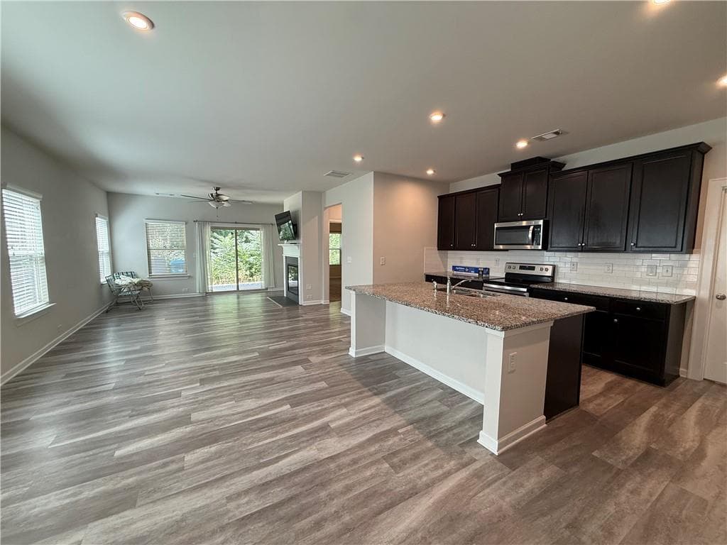 3 bedroom, 3 bathroom, 2,304 sq ft single family residence for rent at 2778 Morgan Spring Trail, Buford, GA 30519 for $2,600 a month — photo 4