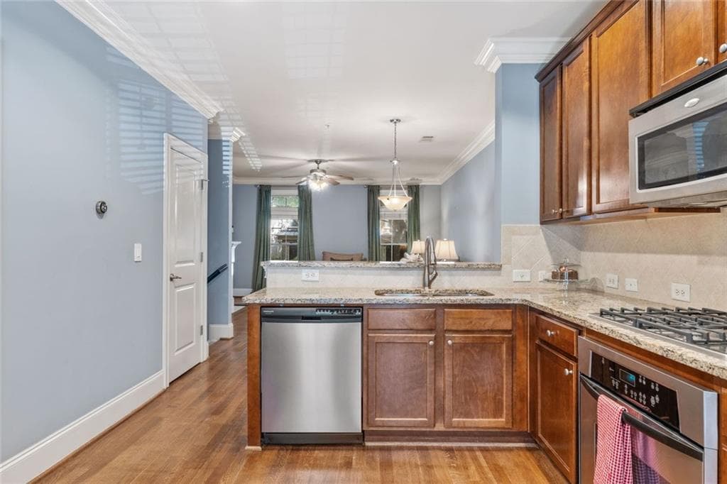 2 bedroom, 2 bathroom, 1,400 sq ft condominium for sale at 2744 Wander Lane, Alpharetta, GA 30022 — photo 9