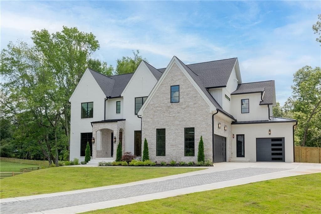 6 bedroom, 7 bathroom, 7,100 sq ft single family residence for sale at 290 Christopher Robin Road, Alpharetta, GA 30005 — photo 2