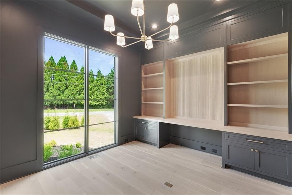 6 bedroom, 7 bathroom, 7,100 sq ft single family residence for sale at 290 Christopher Robin Road, Alpharetta, GA 30005 — photo 9