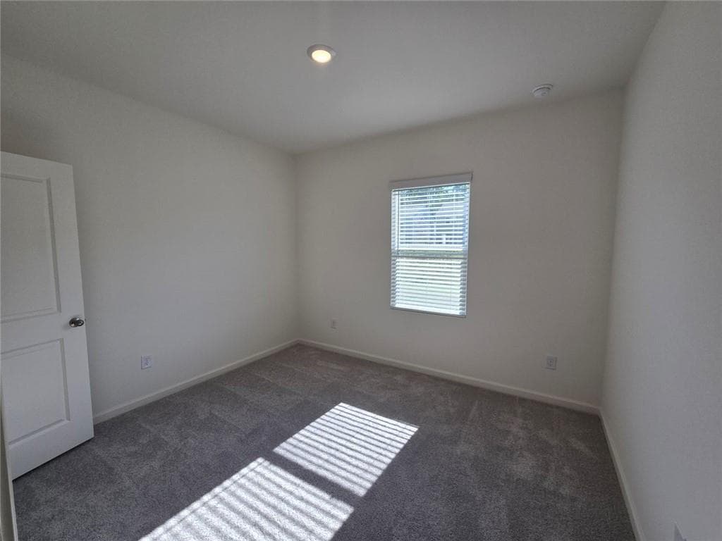 5 bedroom, 3 bathroom, 2,722 sq ft single family residence for rent at 73 Rowlett Place, Bethlehem, GA 30620 for $2,100 a month — photo 9