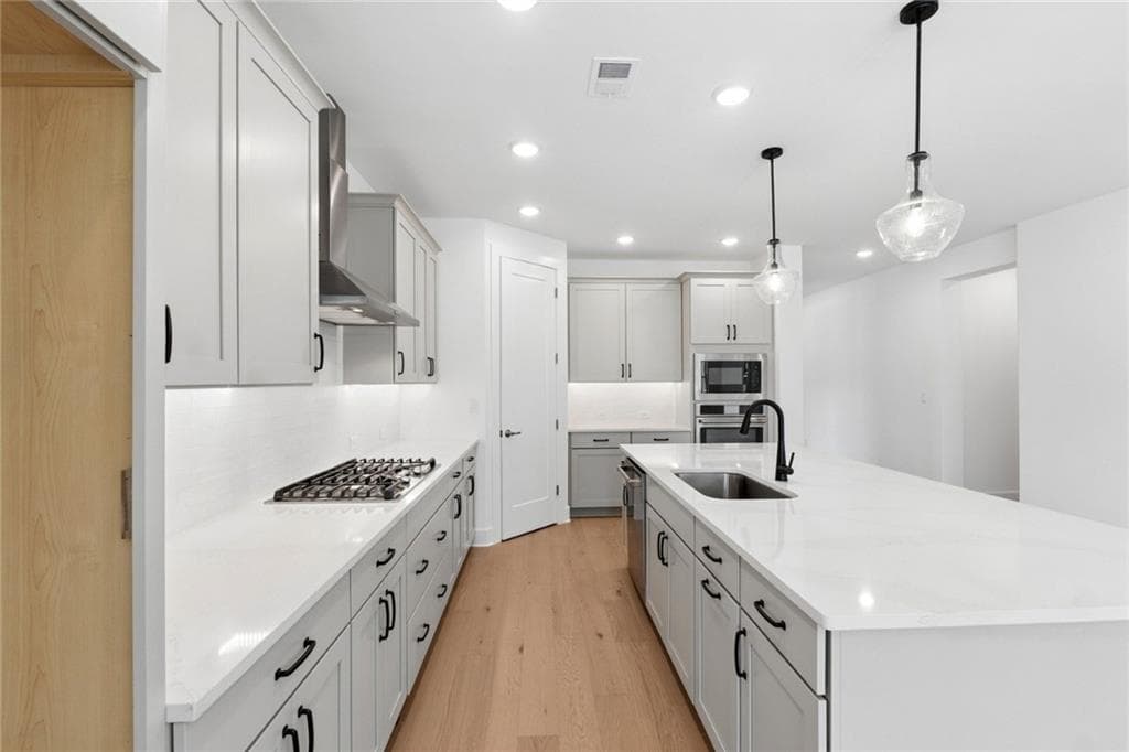 3 bedroom, 3 bathroom, 2,268 sq ft single family residence for sale at 2000 Ripple Park Bend, Canton, GA 30114 — photo 7