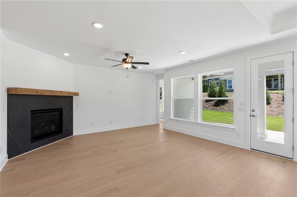 3 bedroom, 3 bathroom, 2,268 sq ft single family residence for sale at 2000 Ripple Park Bend, Canton, GA 30114 — photo 8