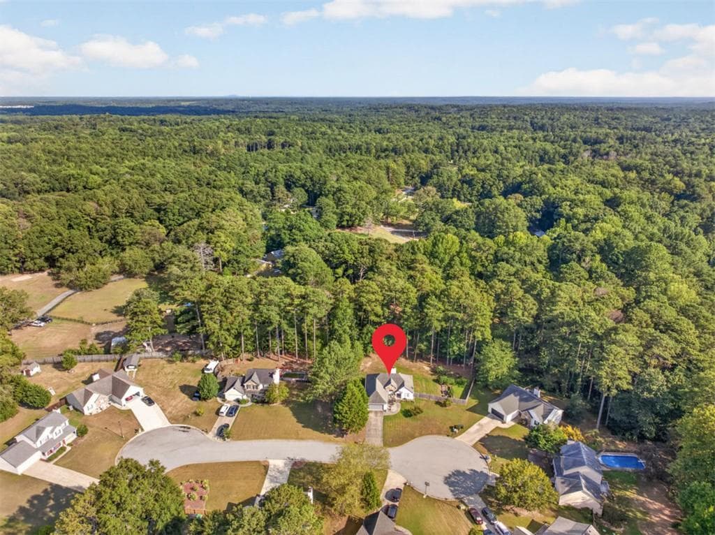 3 bedroom, 2 bathroom, 1,501 sq ft single family residence for sale at 4290 Perrinton Trail, Loganville, GA 30052 — photo 3
