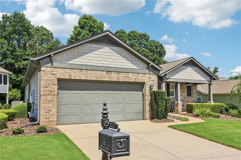 3 bedroom, 2 bathroom, 2,450 sq ft single family residence for sale at 3217 Black Gum Lane, Gainesville, GA 30504 — photo 6
