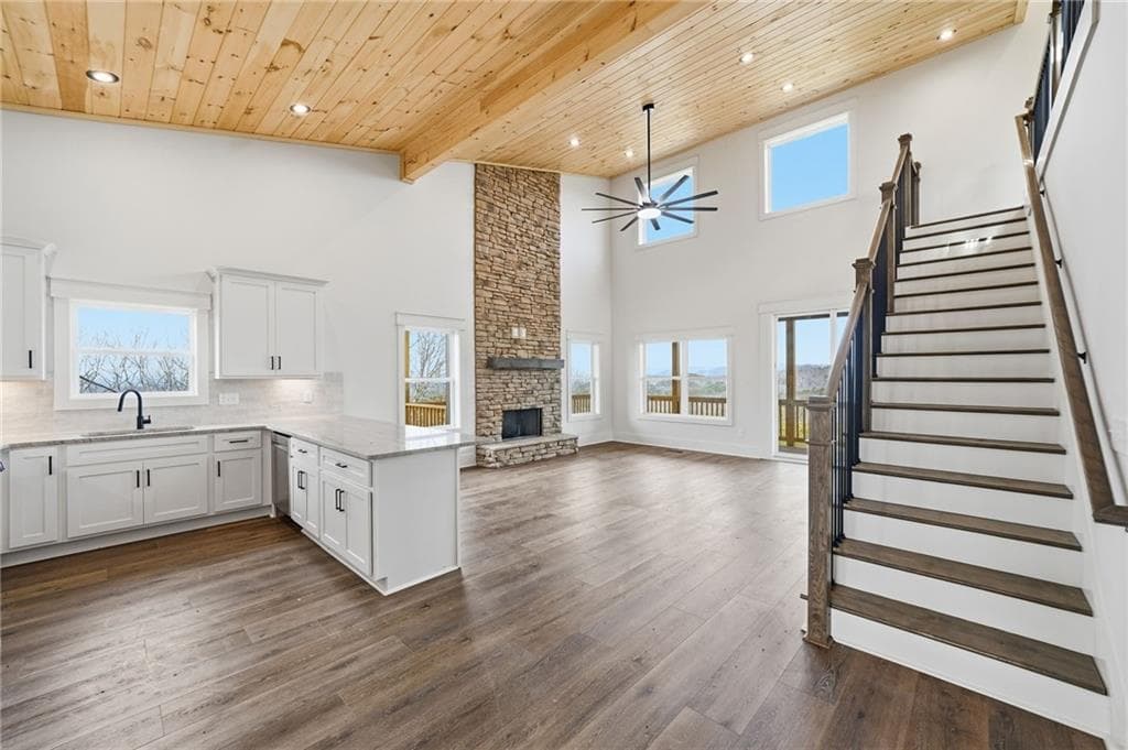 3 bedroom, 3 bathroom, 2,490 sq ft single family residence for sale at 185 Stirratt Road, Ranger, GA 30734 — photo 4