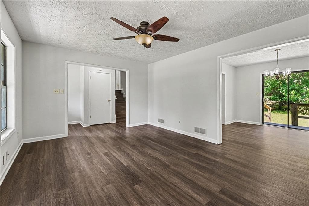 3 bedroom, 2 bathroom, 1,248 sq ft single family residence for sale at 56 Noses Creek Road, Marietta, GA 30064 — photo 8