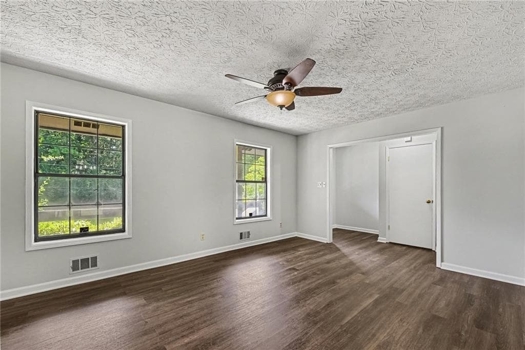 3 bedroom, 2 bathroom, 1,248 sq ft single family residence for sale at 56 Noses Creek Road, Marietta, GA 30064 — photo 9