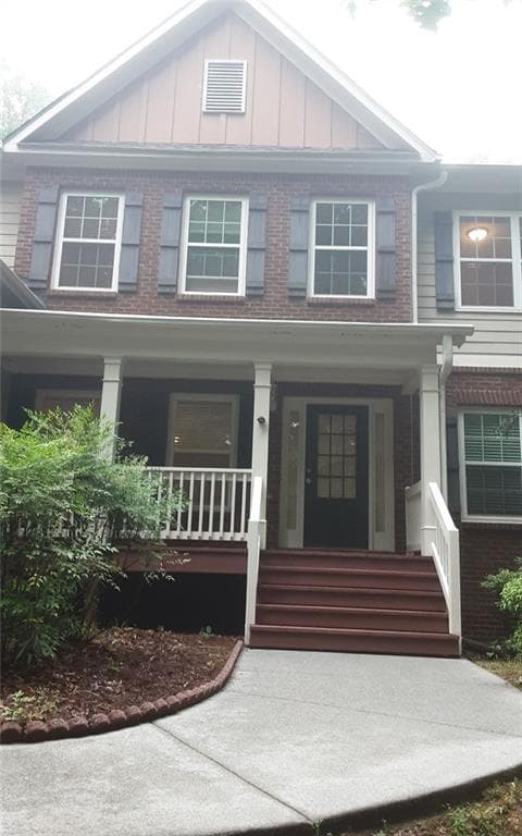 5 bedroom, 3 bathroom, 3,924 sq ft single family residence for rent at 2532 Lois Court, Loganville, GA 30052 for $2,700 a month — photo 3