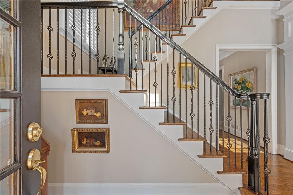 4 bedroom, 5 bathroom, 4,186 sq ft single family residence for sale at 3536 Preserve Drive, Atlanta, GA 30339 — photo 7