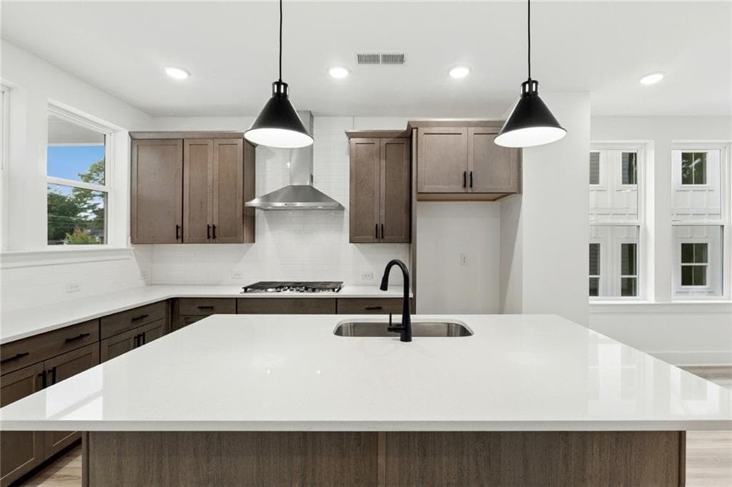4 bedroom, 4 bathroom, 1,919 sq ft single family residence for sale at 650 Memphis Drive, Scottdale, GA 30079 — photo 8