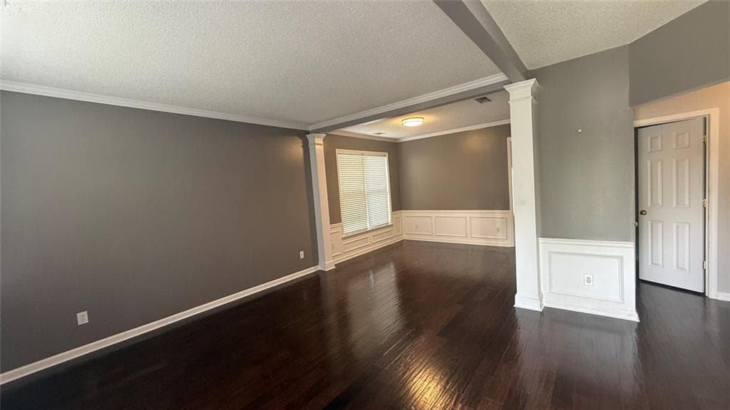 4 bedroom, 4 bathroom, 3,221 sq ft single family residence for rent at 2568 Alvecot Circle, Atlanta, GA 30339 for $3,000 a month — photo 7