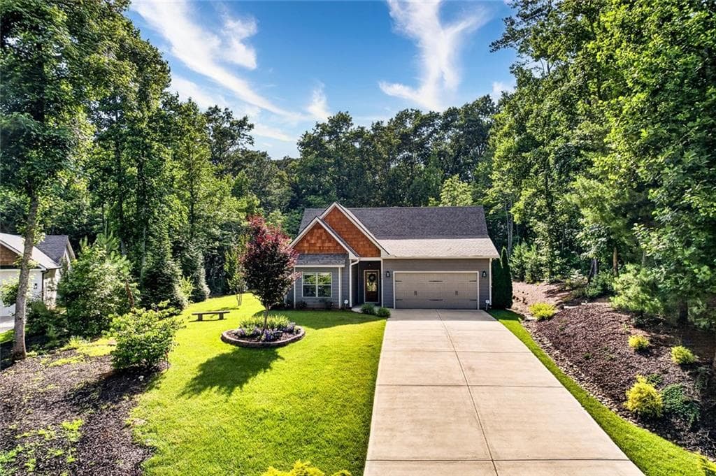 3 bedroom, 2 bathroom, 2,089 sq ft single family residence for sale at 234 Sunset Cove, Ellijay, GA 30540 — photo 2