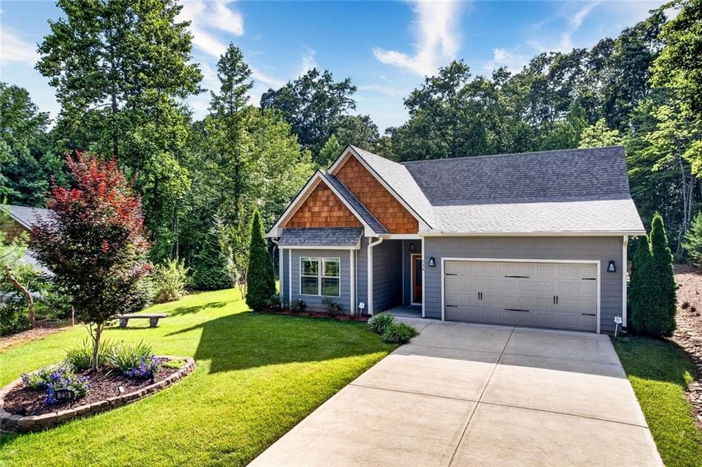 3 bedroom, 2 bathroom, 2,089 sq ft single family residence for sale at 234 Sunset Cove, Ellijay, GA 30540 — photo 3