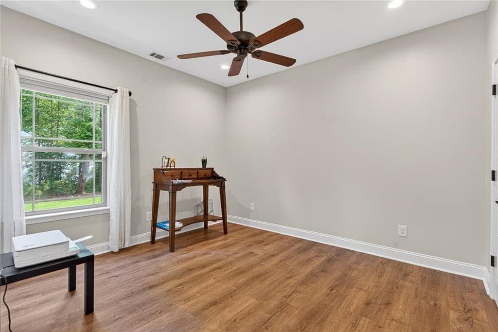 3 bedroom, 2 bathroom, 2,089 sq ft single family residence for sale at 234 Sunset Cove, Ellijay, GA 30540 — photo 7