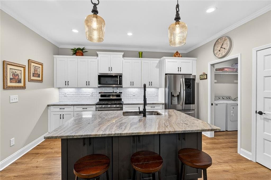 3 bedroom, 2 bathroom, 2,089 sq ft single family residence for sale at 234 Sunset Cove, Ellijay, GA 30540 — photo 10