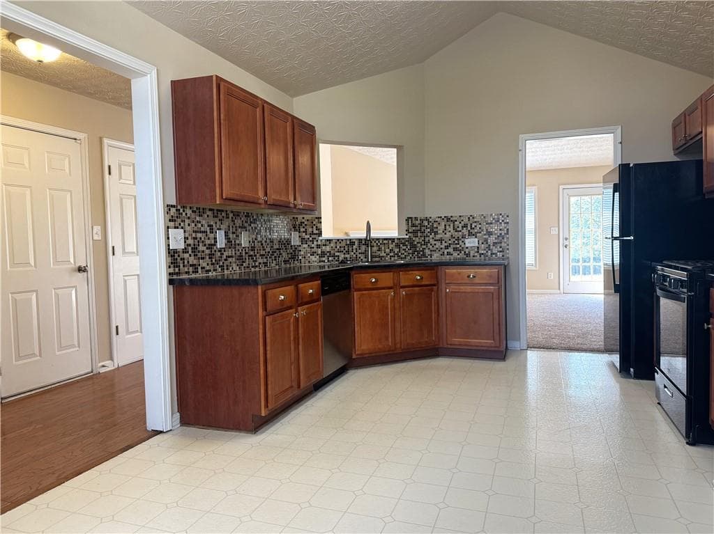 4 bedroom, 3 bathroom, 1,686 sq ft single family residence for rent at 1277 Poison Oak Ct, Lawrenceville, GA 30045 for $2,095 a month — photo 8