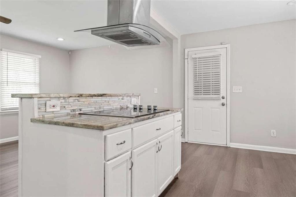 5 bedroom, 3 bathroom, 2,505 sq ft single family residence for sale at 3917 Wedgefield Circle, Decatur, GA 30035 — photo 10