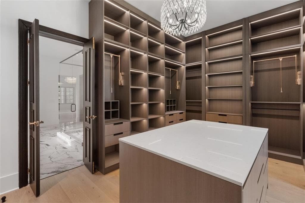7 bedroom, 10 bathroom, 15,495 sq ft single family residence for sale at 16150 Belford Drive, Milton, GA 30004 — photo 8
