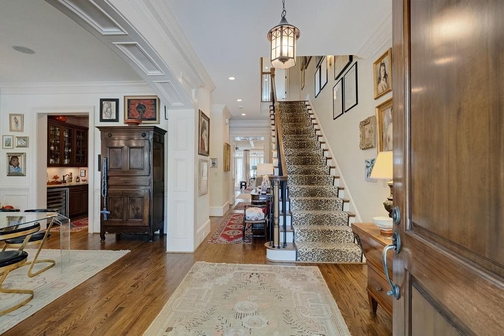 3 bedroom, 4 bathroom, 3,429 sq ft townhouse under contract at 8 Honour Avenue 6, Atlanta, GA 30305 — photo 3