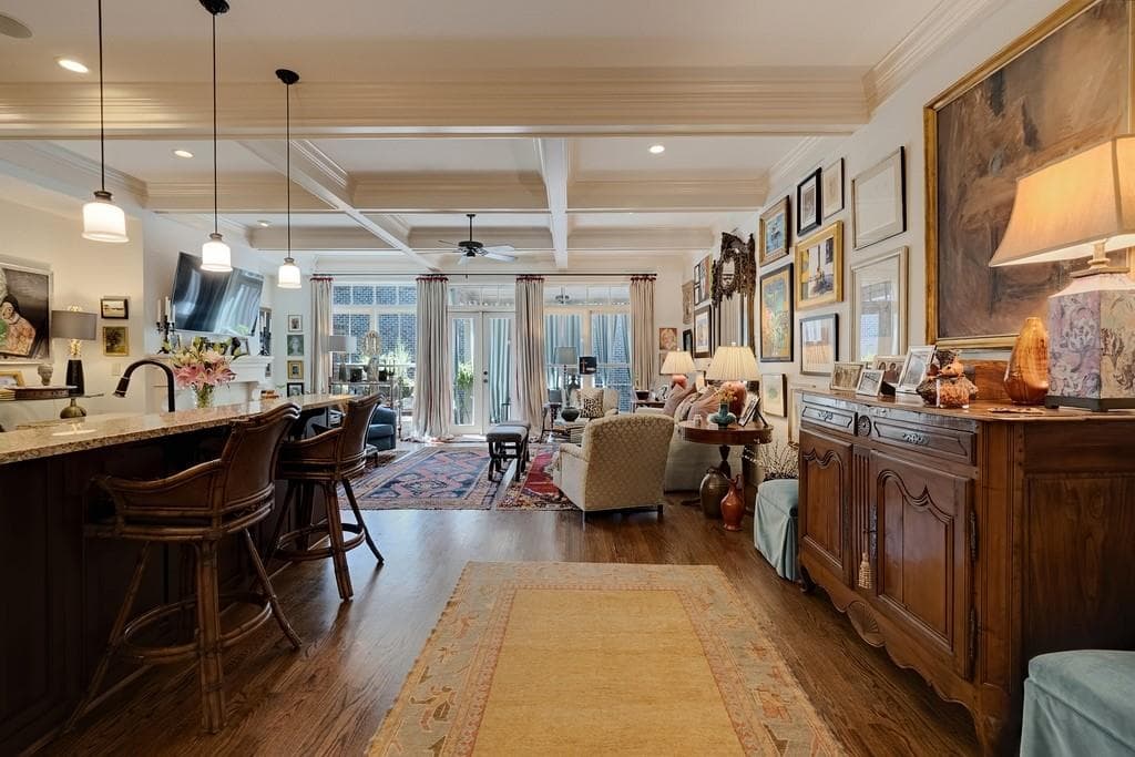 3 bedroom, 4 bathroom, 3,429 sq ft townhouse under contract at 8 Honour Avenue 6, Atlanta, GA 30305 — photo 9