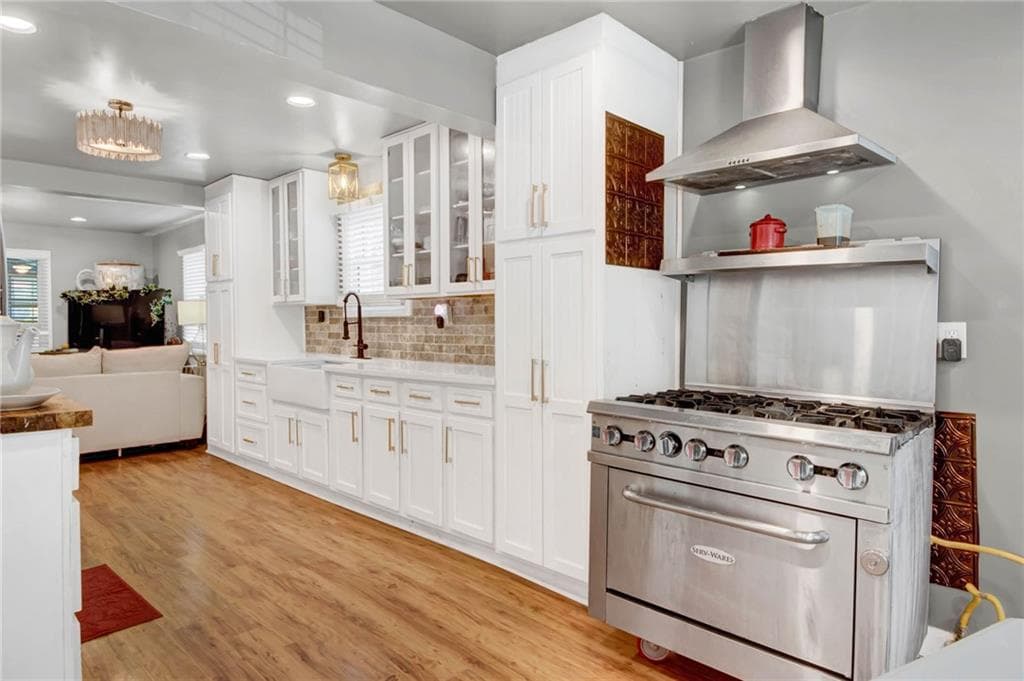 3 bedroom, 3 bathroom, 1,700 sq ft single family residence for sale at 198 Joe Louis Drive, Atlanta, GA 30314 — photo 5