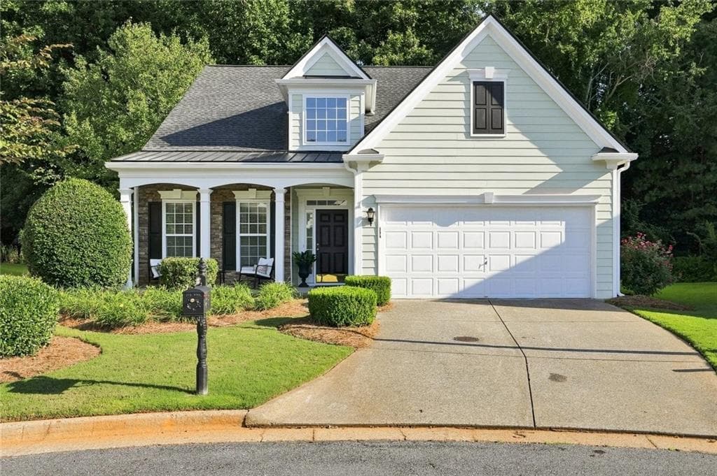 3 bedroom, 3 bathroom, 2,208 sq ft single family residence for sale at 1535 Seneca Avenue, Cumming, GA 30041 — photo 1 of 46