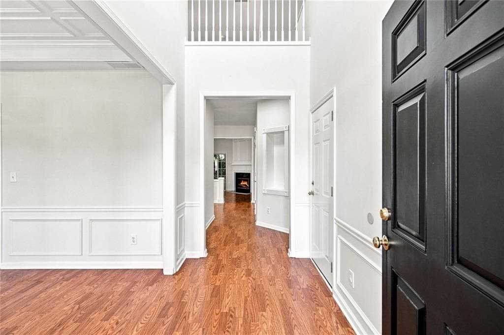 3 bedroom, 3 bathroom, 2,208 sq ft single family residence for sale at 1535 Seneca Avenue, Cumming, GA 30041 — photo 2