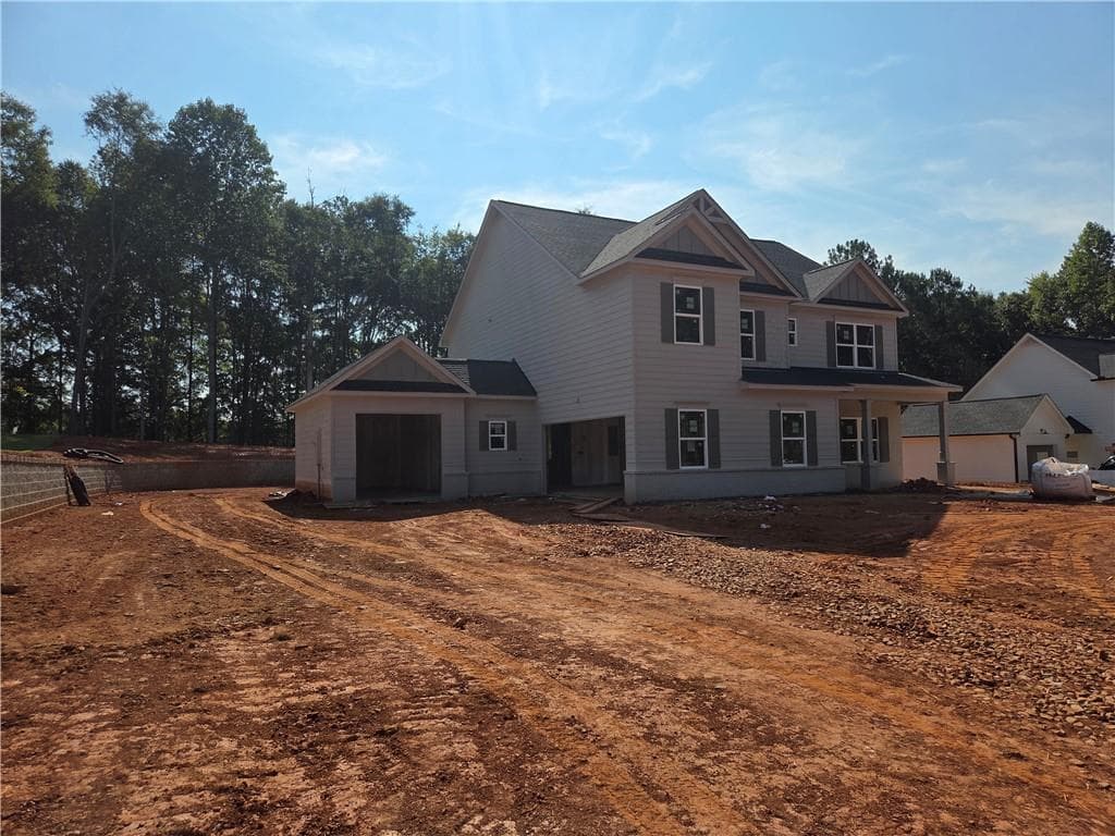 5 bedroom, 3 bathroom, 3,077 sq ft single family residence for sale at 374 Meadows Drive, Bethlehem, GA 30620 — photo 3
