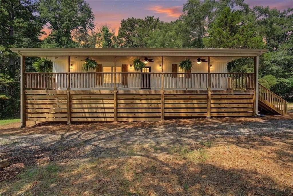 3 bedroom, 3 bathroom, 2,000 sq ft single family residence under contract at 938 Mandeville Road, Carrollton, GA 30117