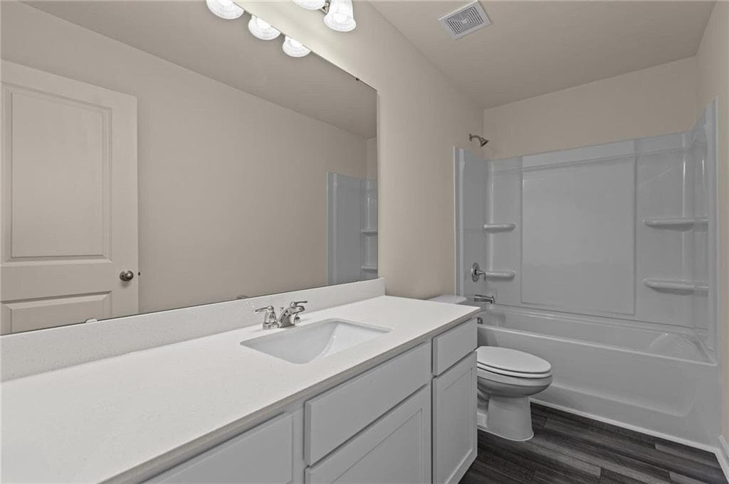 4 bedroom, 3 bathroom, 2,095 sq ft single family residence for sale at 37 Crescent Blvd., Carrollton, GA 30016 — photo 9
