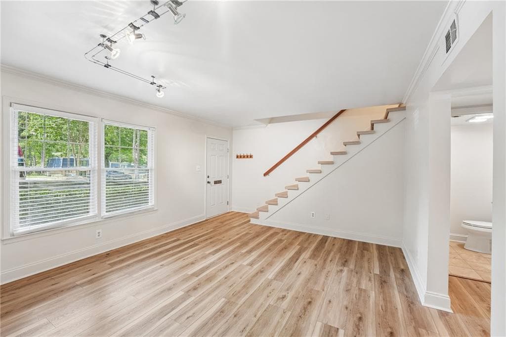 2 bedroom, 2 bathroom, 1,100 sq ft townhouse under contract at 39 Cantey Place, Atlanta, GA 30327 — photo 4