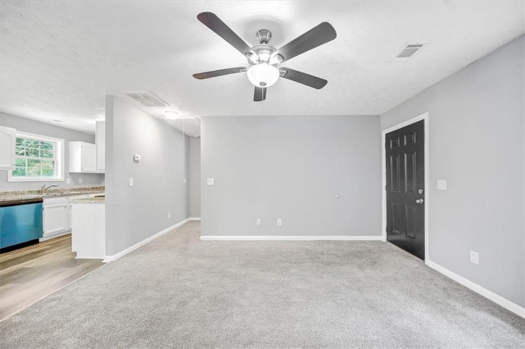 3 bedroom, 2 bathroom, 1,064 sq ft single family residence for sale at 51 Johnson Avenue, Newnan, GA 30263 — photo 9