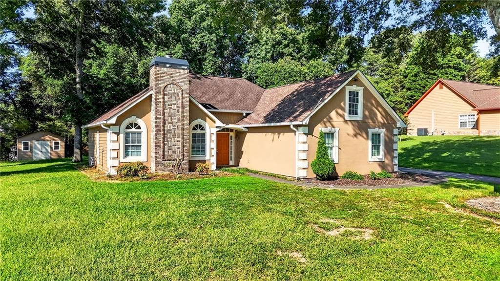 3 bedroom, 2 bathroom, 2,013 sq ft single family residence for sale at 1880 Ashton Brooke Lane, Buford, GA 30519 — photo 3