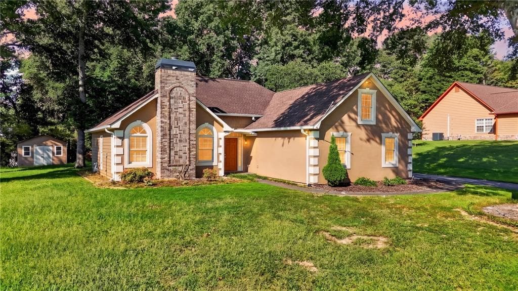 3 bedroom, 2 bathroom, 2,013 sq ft single family residence for sale at 1880 Ashton Brooke Lane, Buford, GA 30519 — photo 4