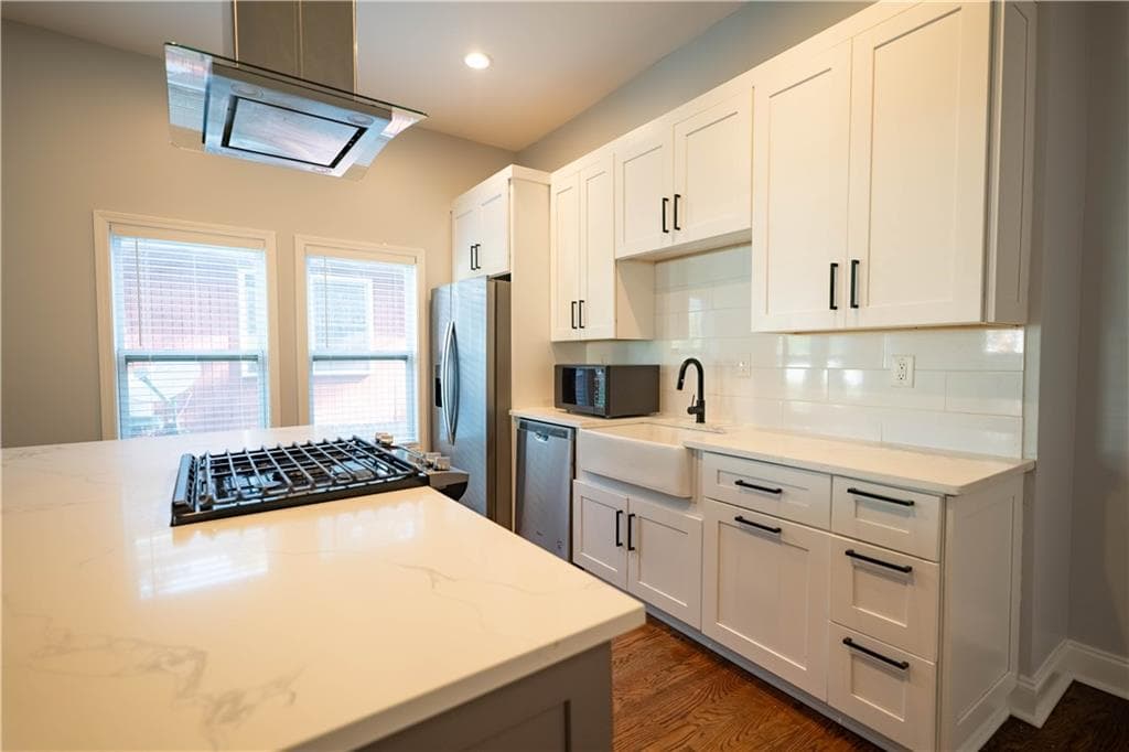 3 bedroom, 3 bathroom, 1,286 sq ft single family residence for rent at 184 Laurel Avenue, Atlanta, GA 30314 for $2,500 a month — photo 7