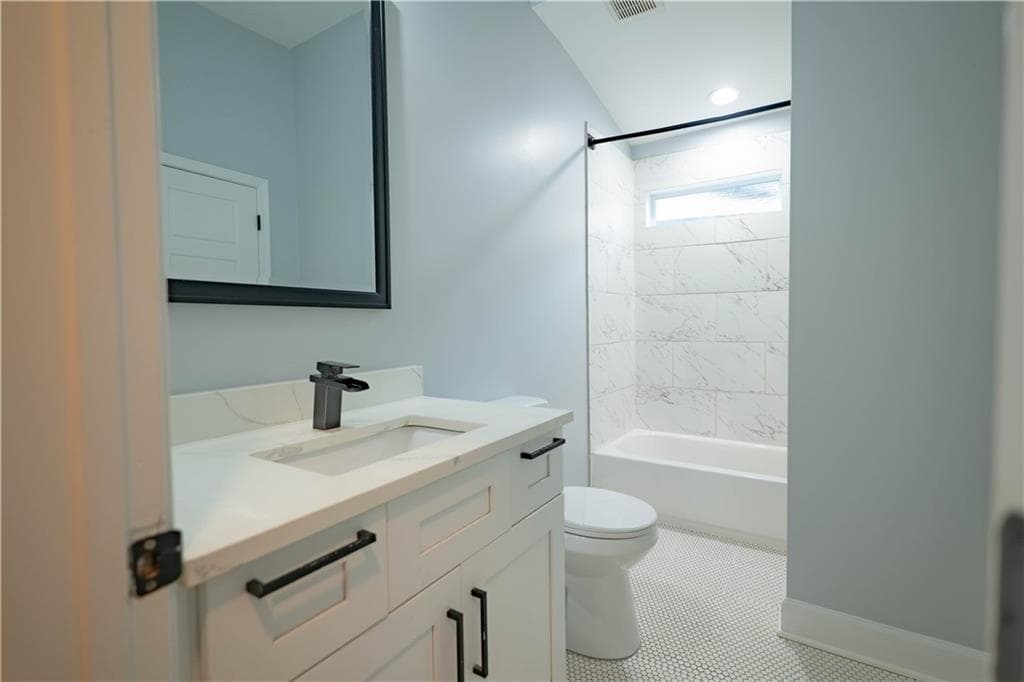 3 bedroom, 3 bathroom, 1,286 sq ft single family residence for rent at 184 Laurel Avenue, Atlanta, GA 30314 for $2,500 a month — photo 10