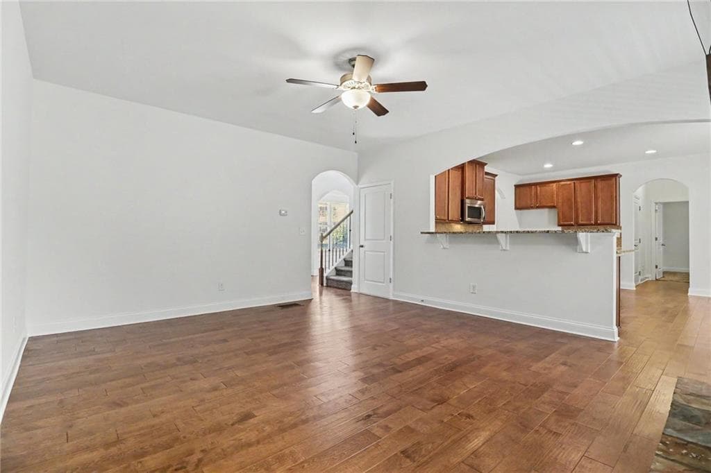 5 bedroom, 4 bathroom, 3,620 sq ft single family residence for sale at 4010 Village Estates Court, Cumming, GA 30040 — photo 4