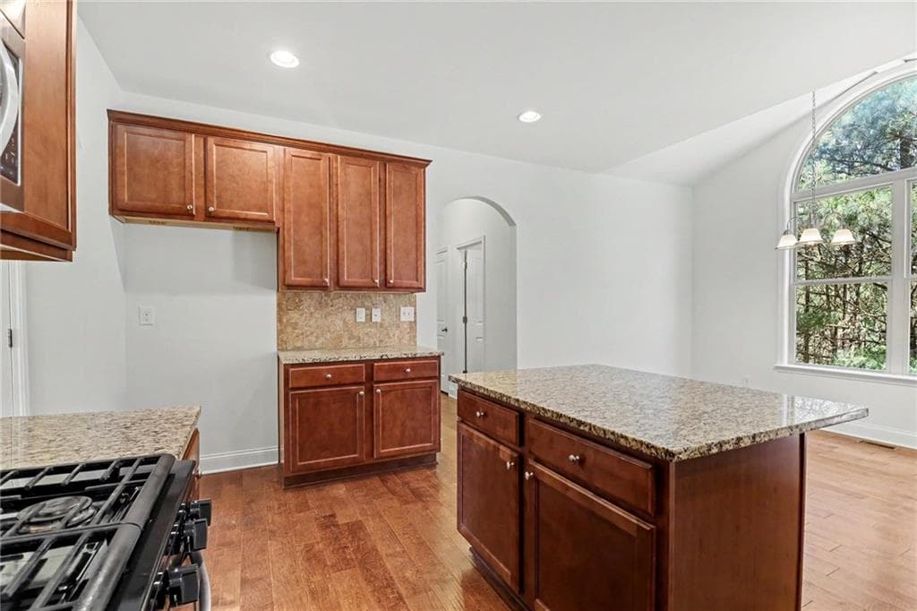 5 bedroom, 4 bathroom, 3,620 sq ft single family residence for sale at 4010 Village Estates Court, Cumming, GA 30040 — photo 6