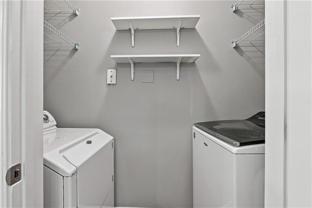 1 bedroom, 1 bathroom, 700 sq ft condominium for sale at 400 17th Street 1247, Atlanta, GA 30363 — photo 7