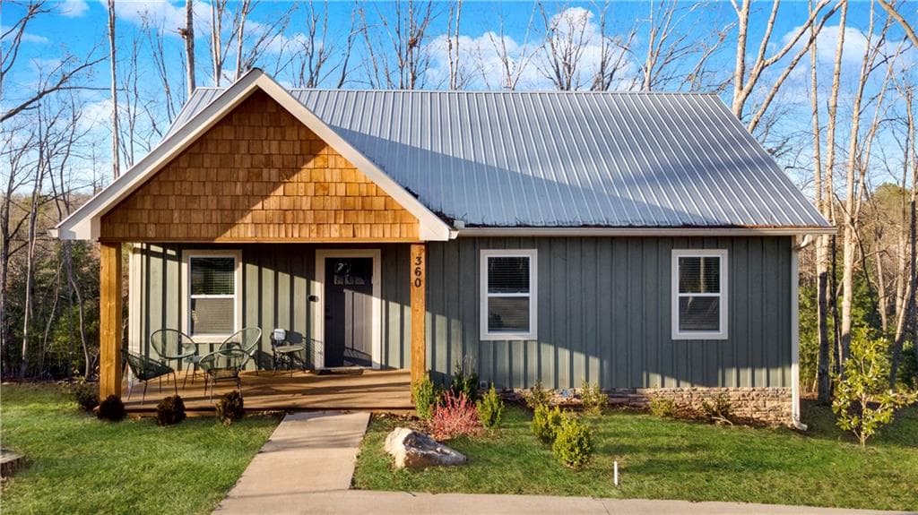 4 bedroom, 3 bathroom, 2,400 sq ft single family residence for rent at 360 Prince Drive, Morganton, GA 30560 for $2,500 a month